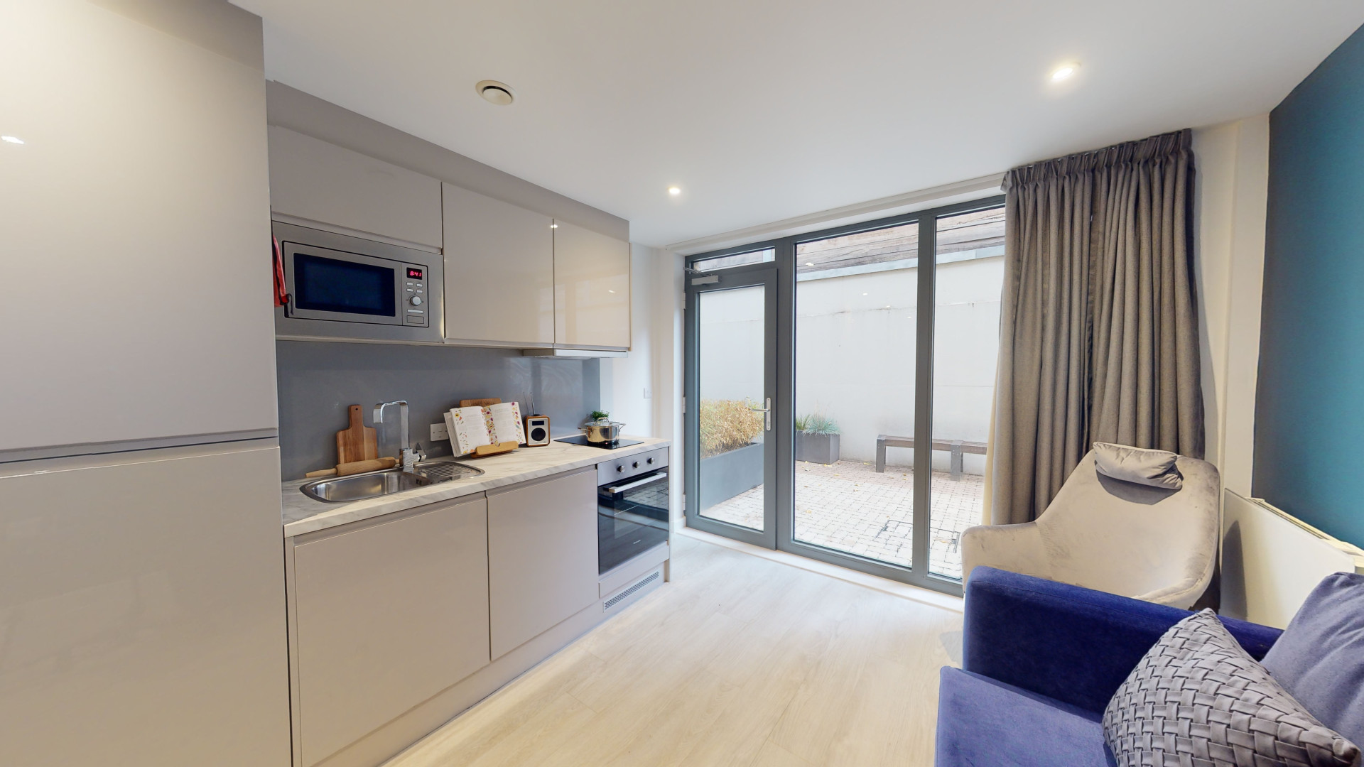  Premium Studio  -  79 Silver Street  - Gallery -  9