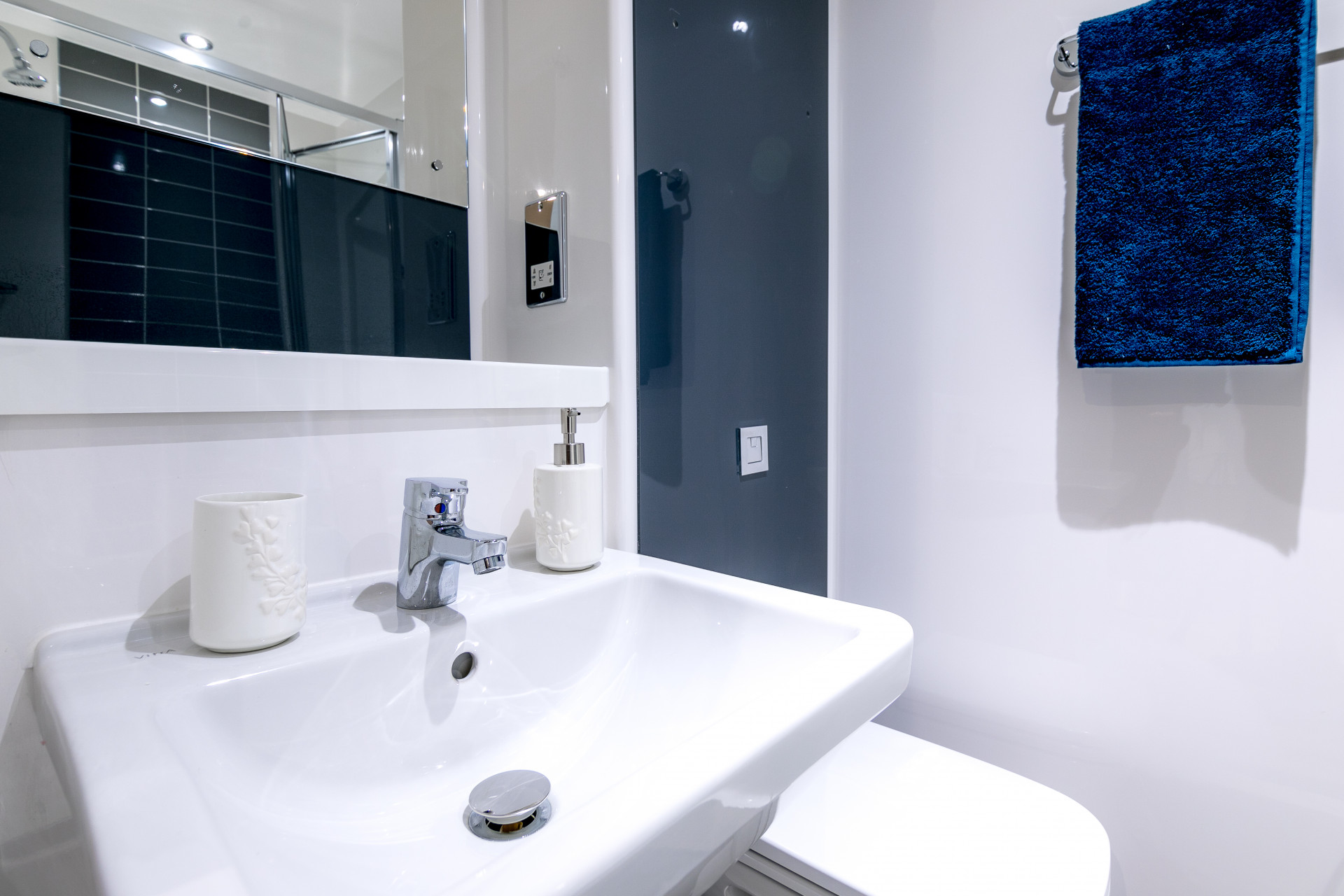  Deluxe Studio  -  79 Silver Street  - Gallery -  16