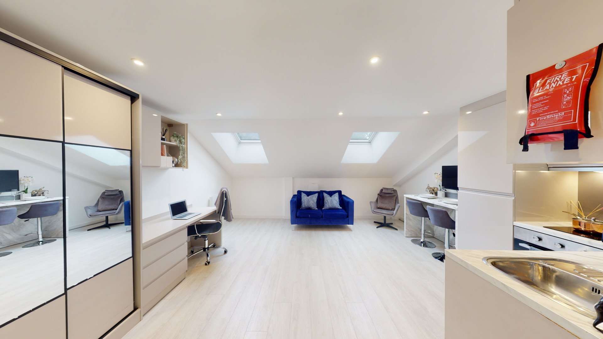  Deluxe Studio  -  79 Silver Street  - Gallery -  2