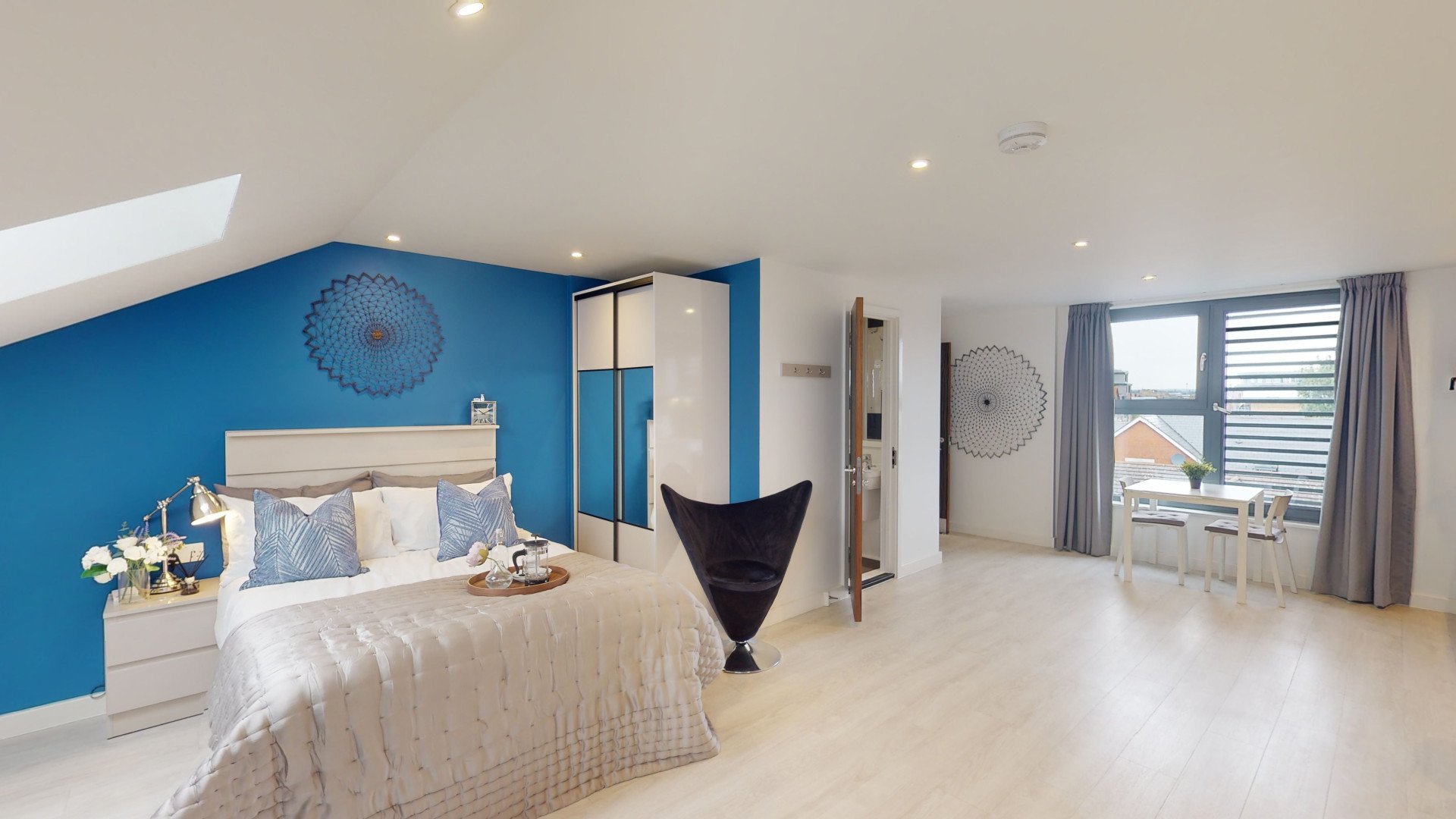  Super Deluxe Studio  -  79 Silver Street  - Gallery -  1