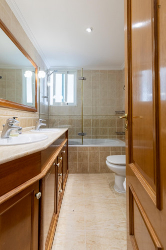 Comfy single bedroom in Valencia close to Parc central  - Gallery -  5