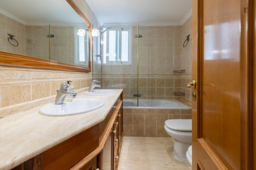 Comfy single bedroom in Valencia close to Parc central