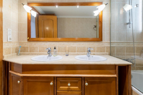 Comfy single bedroom in Valencia close to Parc central
