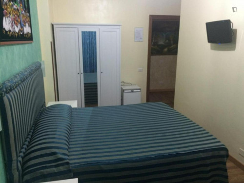 Pleasant Triple bed close to Metro Pietralata