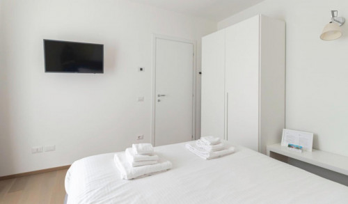 Cosy 1-bedroom apartment near Garibaldi FS metro station