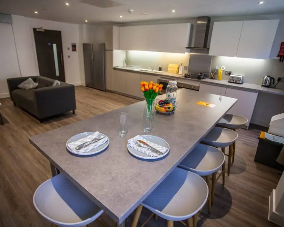  Bronze En-Suite  -  27 Magdalen Street  - Gallery -  3