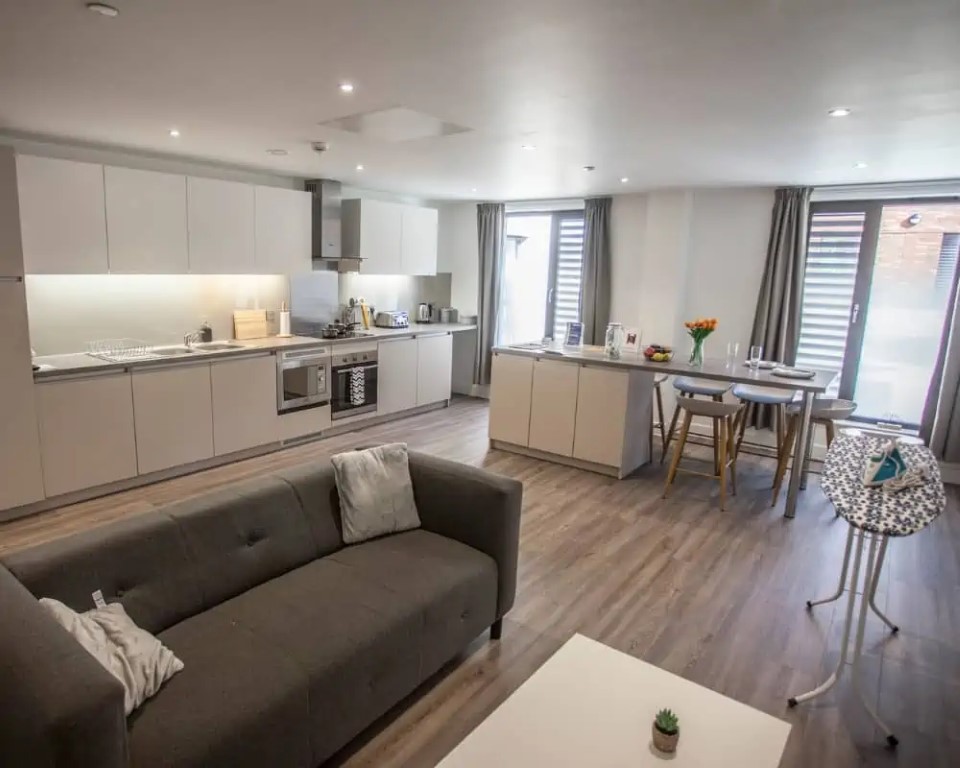  Bronze En-Suite  -  27 Magdalen Street  - Gallery -  2