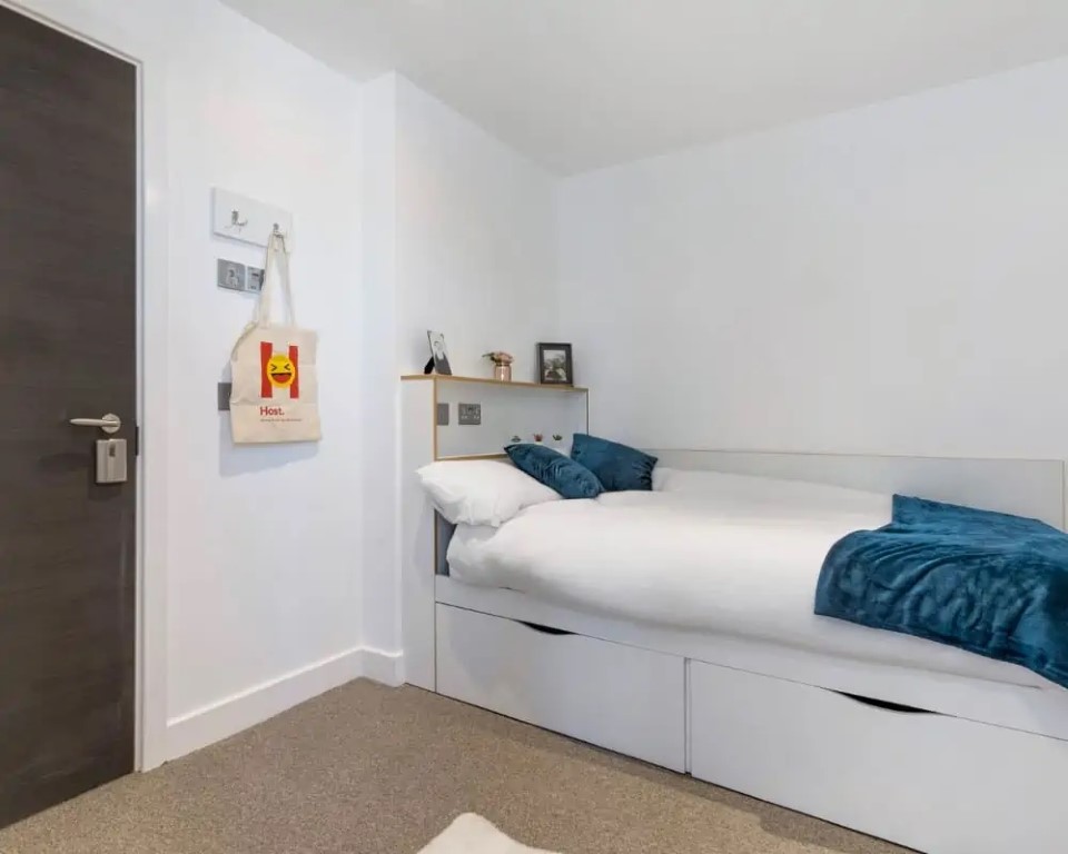  Platinum Plus En-Suite  -  27 Magdalen Street  - Gallery -  7