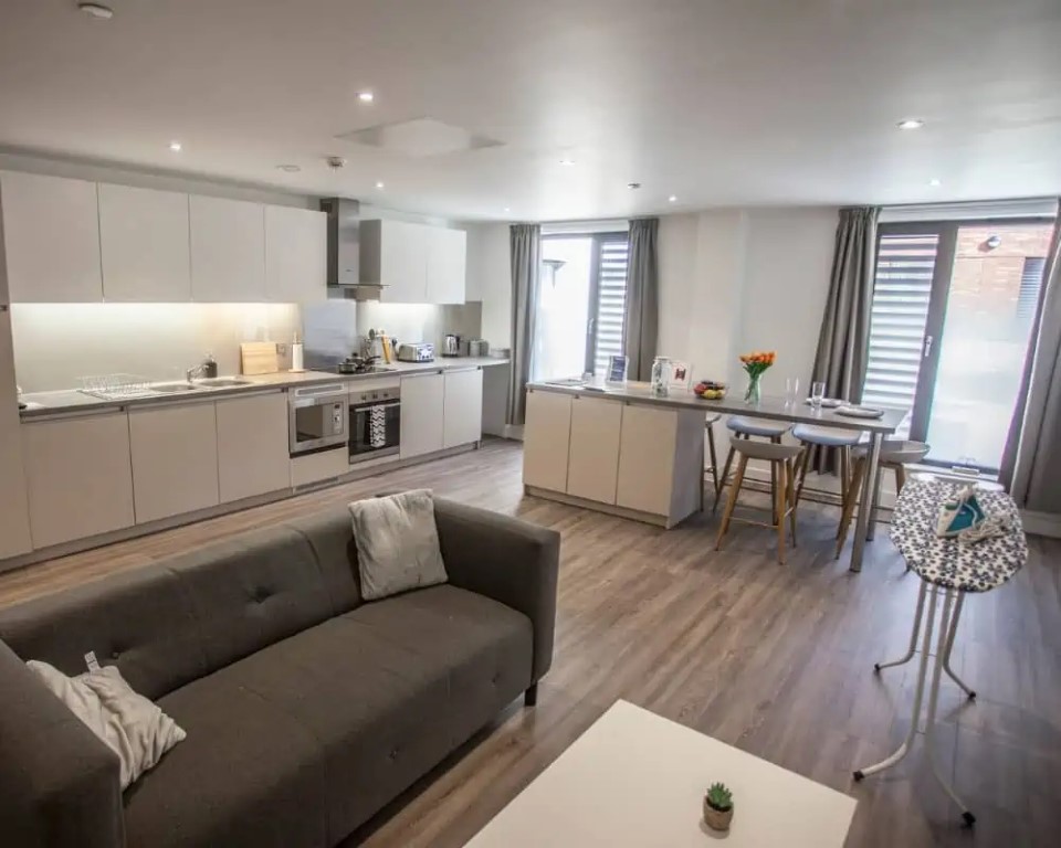  Platinum Plus En-Suite  -  27 Magdalen Street  - Gallery -  3