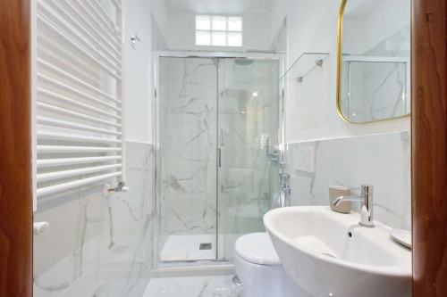 Appealing 3-bedroom flat in Trastevere