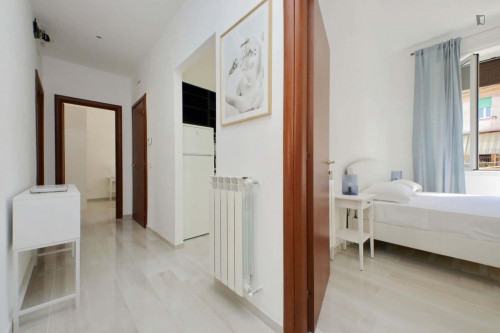 Appealing 3-bedroom flat in Trastevere
