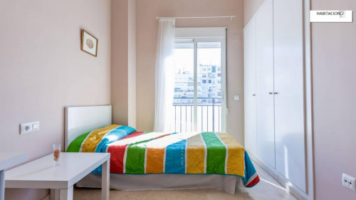 Charming single bedroom with private bathroom near IEM Business School - Gallery - 11