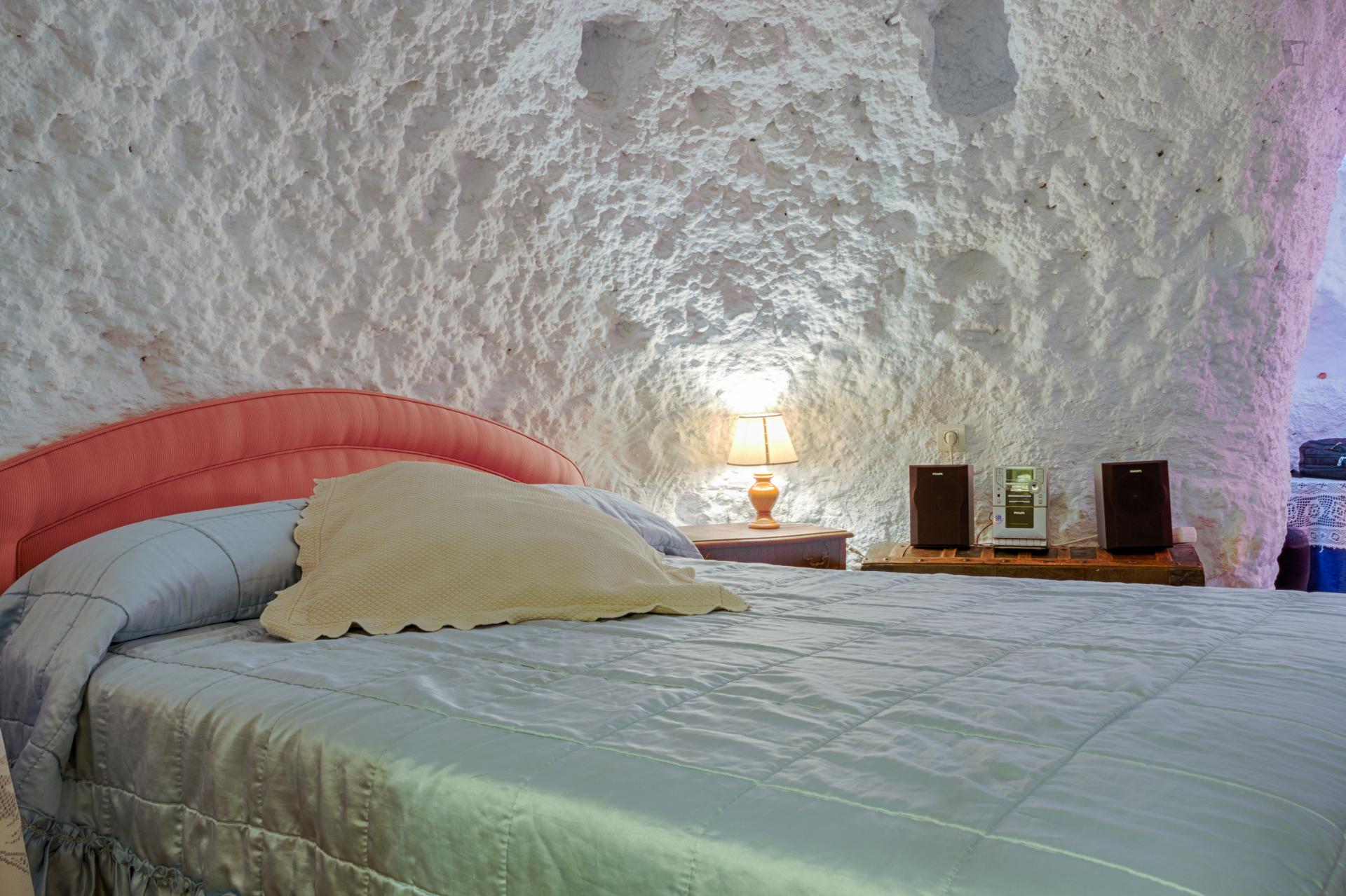 Double bedroom close to Facultad de Derecho