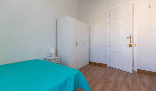 Cool double bedroom near to Puerta de Elvira - Gallery - 20