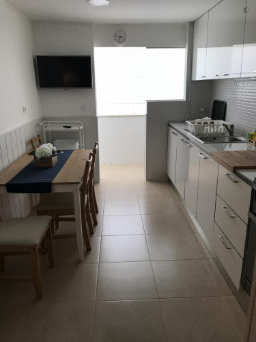 Cosy double bedroom near Pontinha metro station - Gallery - 7