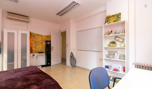 Nice Doble Bedroom in the center - Gallery - 23