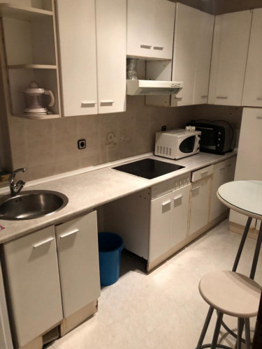 Homely double bedroom with private salon near La Alamedilla train station