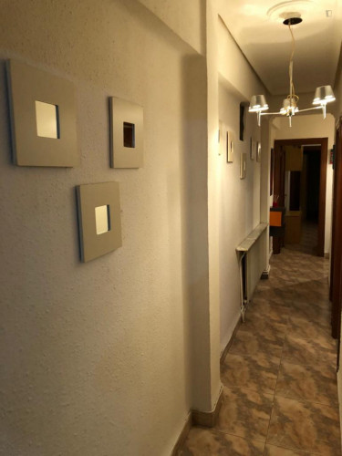 Homely double bedroom with private salon near La Alamedilla train station - Gallery - 6