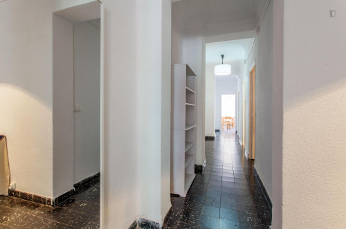 Economic 3-bedroom apartment near Alicante train station