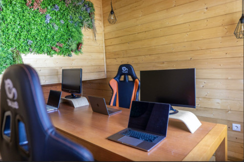 Vibrant Coliving Community with Scenic Coworking in Vale de Cambra