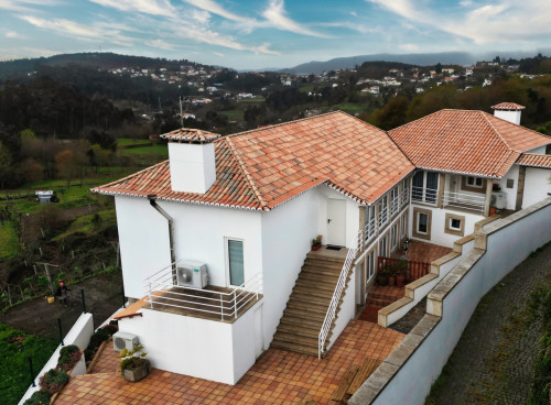 Vibrant Coliving Community with Scenic Coworking in Vale de Cambra