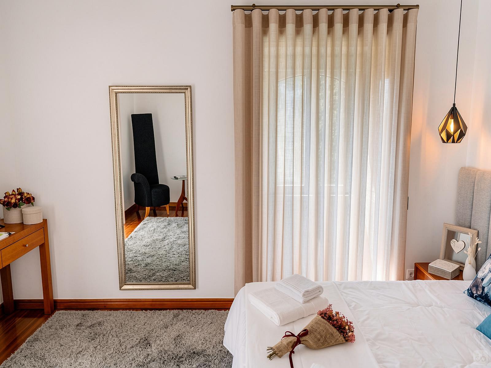 GORGEOUS Deluxe Bedroom - 89