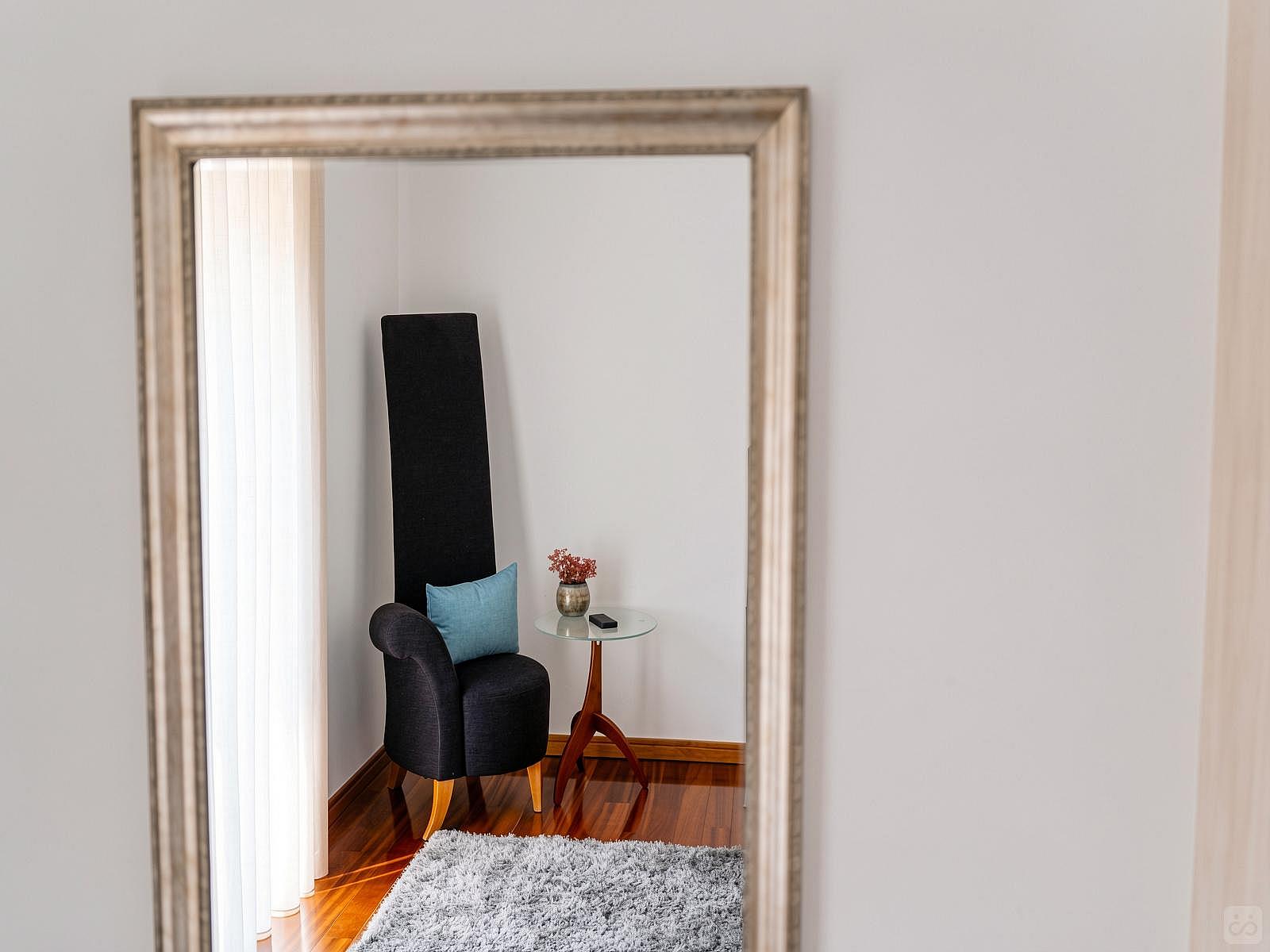 GORGEOUS Deluxe Bedroom - 101