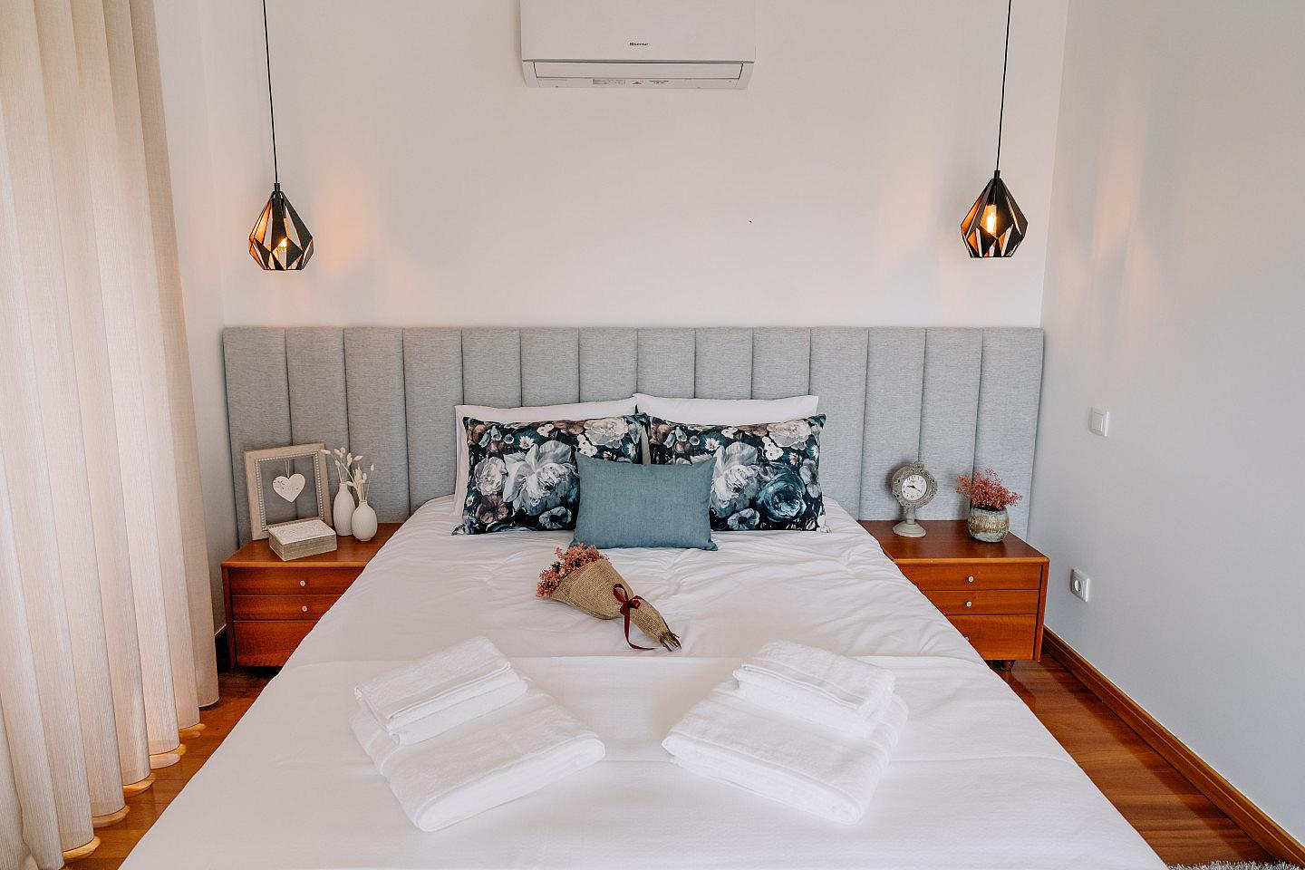 GORGEOUS Deluxe Bedroom - 70