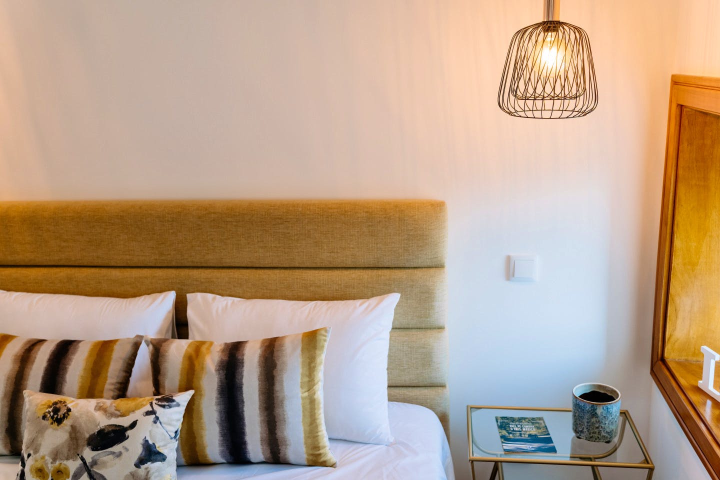 SUPERB Deluxe Bedroom - 17