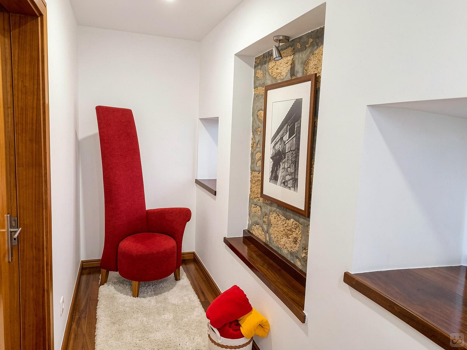 SOLE Tiny Bedroom - 75