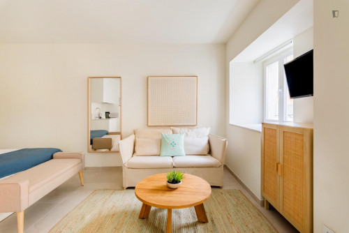 Lapa Getaway Studio with Swimming Pool