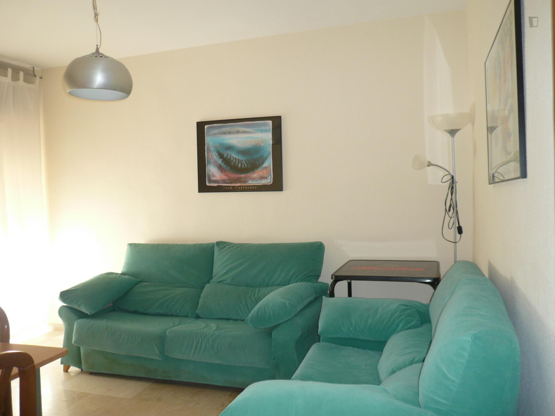 Comfortable single bedroom not far from CEGRÍ