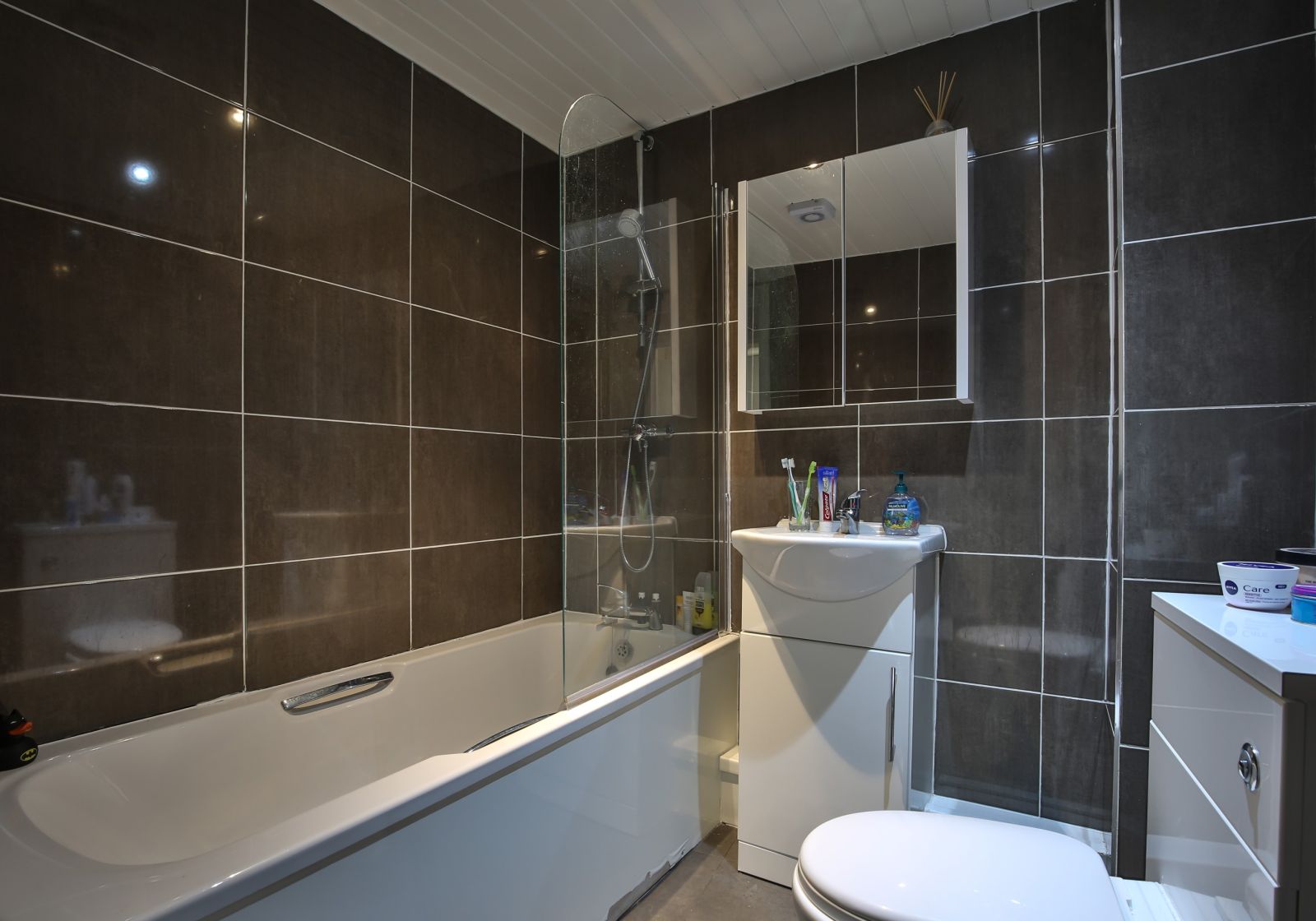  Platinum Studio  -  iQ Hollingworth House  - Gallery -  2