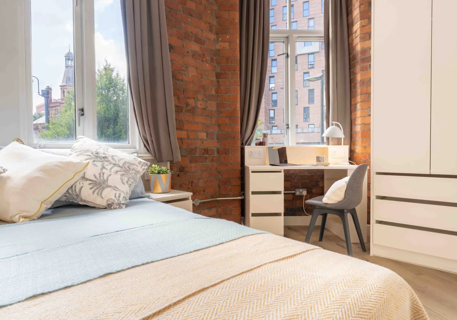  Gold 2 Bed  -  iQ Hollingworth House  - Gallery -  3