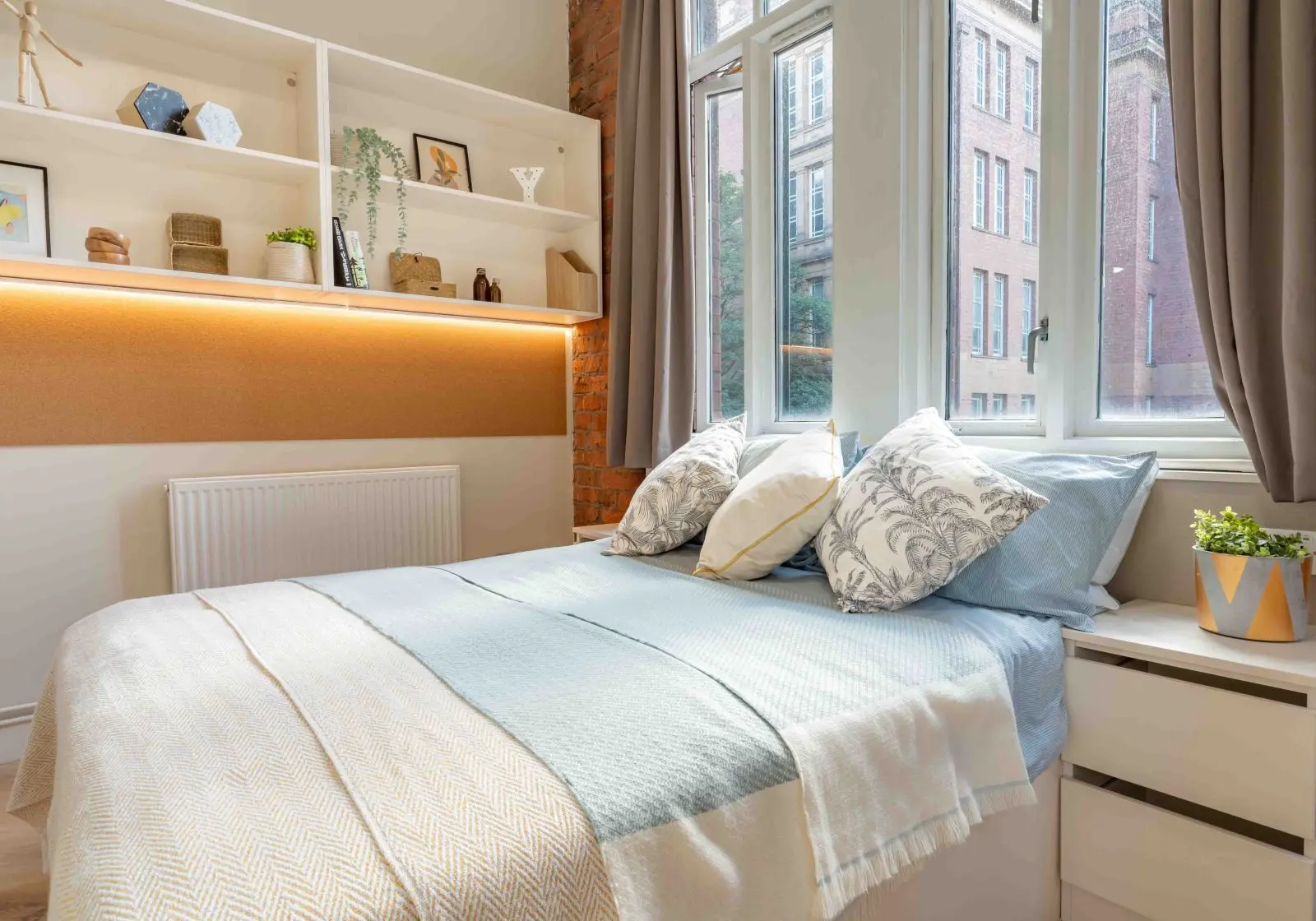  Gold 2 Bed  -  iQ Hollingworth House  - Gallery -  2
