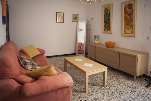 Wide and homely 3-bedroom apartment close to Universidad Pablo de Olavide - Gallery - 28