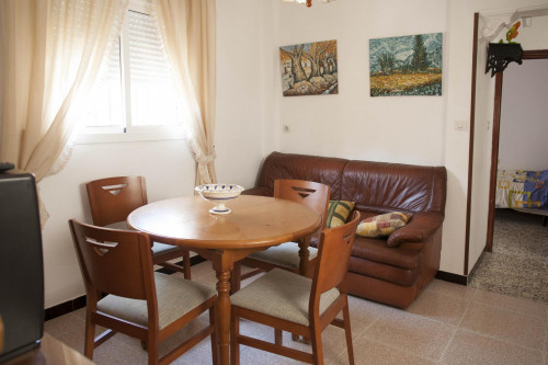 Wide and homely 3-bedroom apartment close to Universidad Pablo de Olavide - Gallery - 21