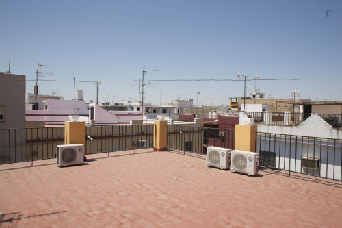 Wide and homely 3-bedroom apartment close to Universidad Pablo de Olavide - Gallery - 6