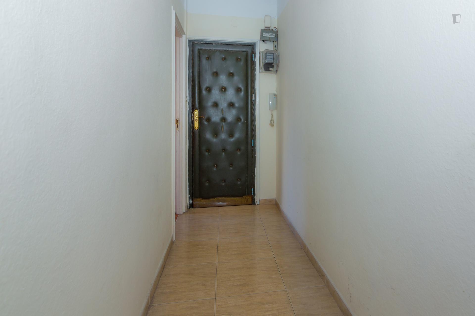 Bright double bedroom near Parc del Tossal