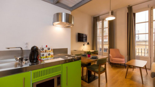 Studio, with outdoor area