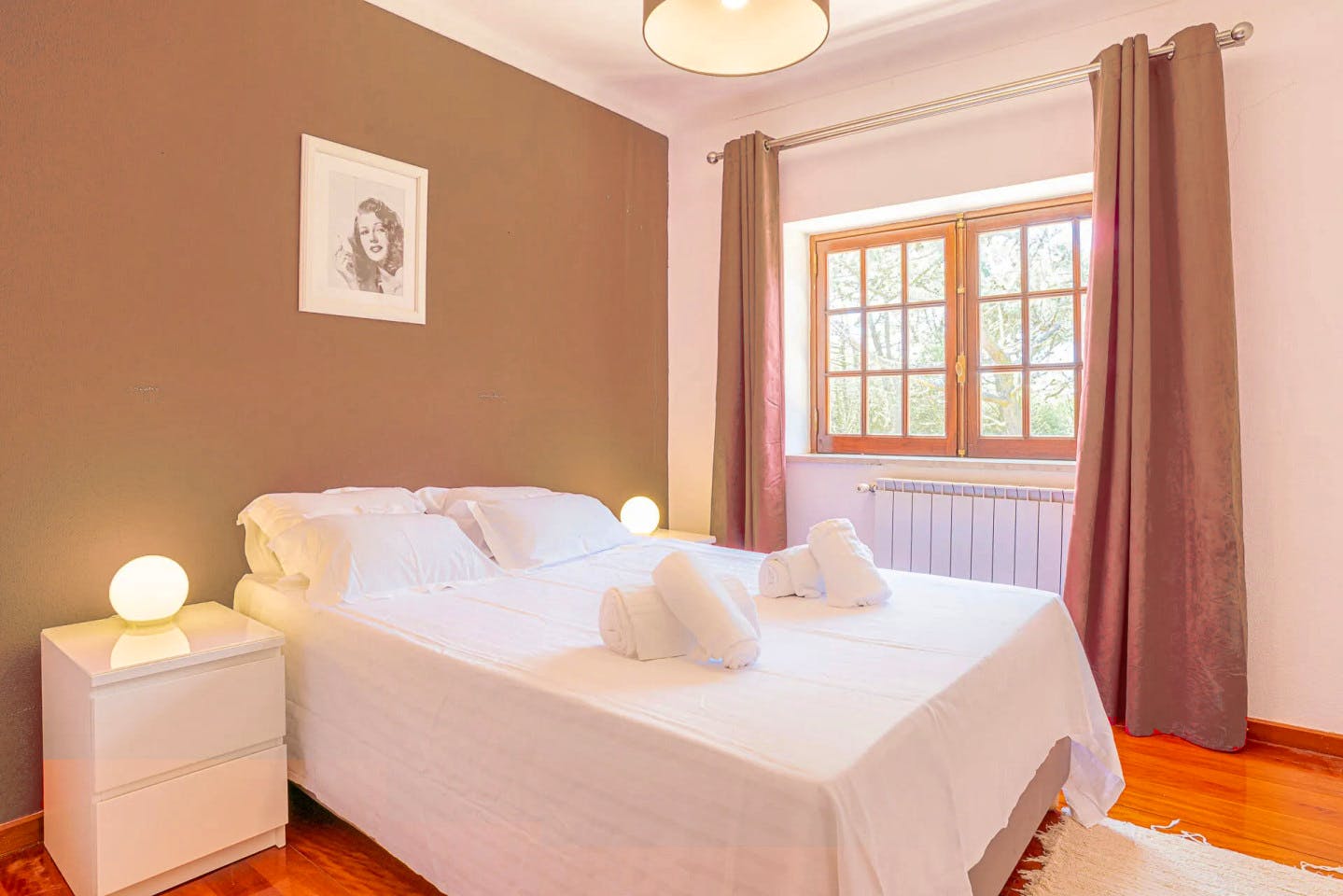  Double Private Room  -  Vibrant Outstanding Complex w/ Pool  - Gallery -  16