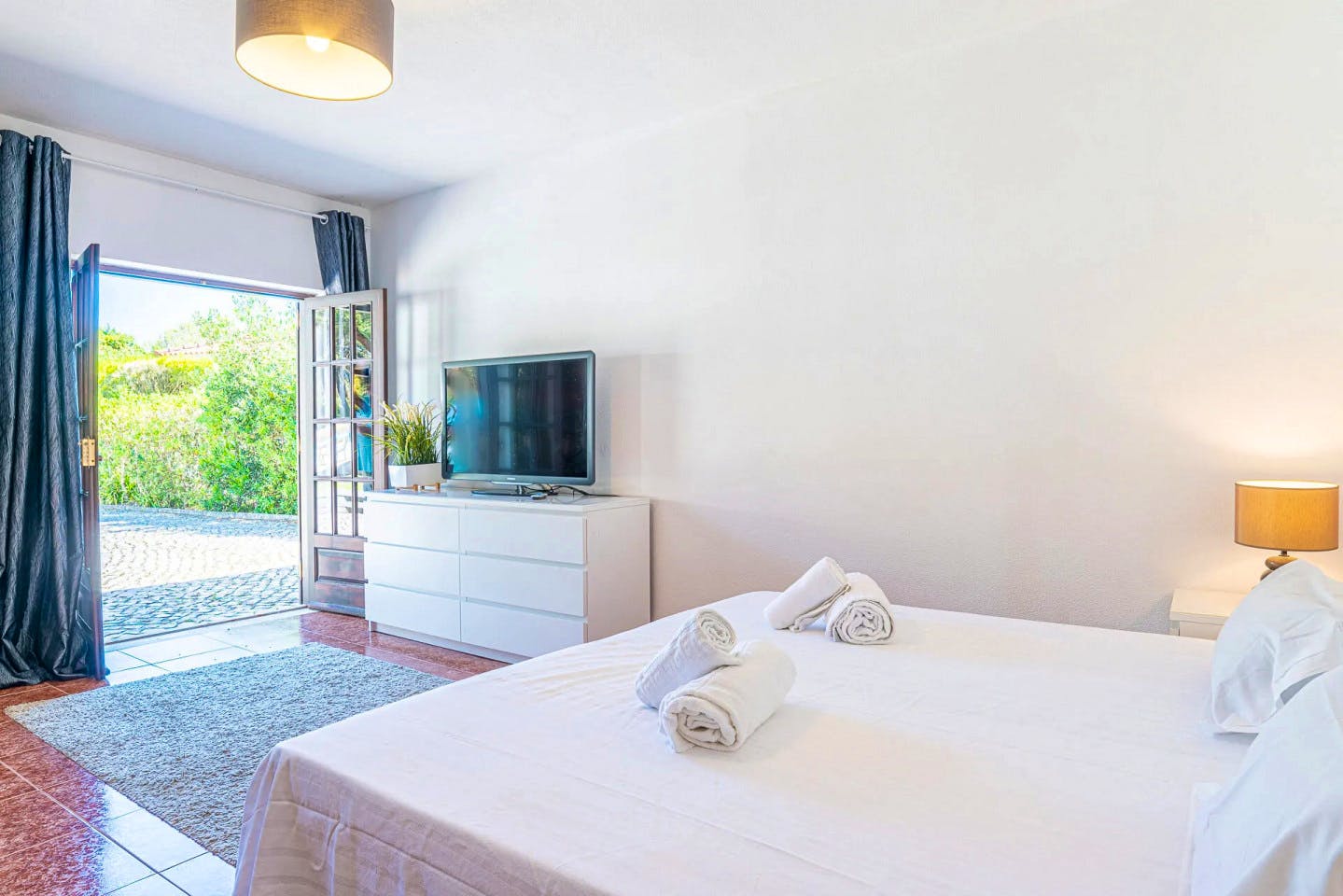  Private House (bedroom + Living Room/kitchen)  -  Vibrant Outstanding Complex w/ Pool  - Gallery -  12