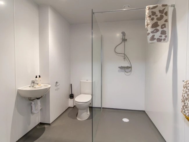 Platinum En Suite - The Refinery - Gallery - 6
