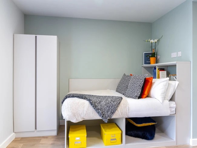  Silver Studio  -  The Refinery  - Gallery -  2