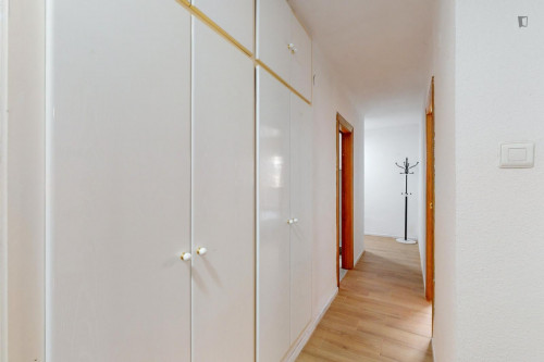 Cozy single bedroom - Gallery - 12