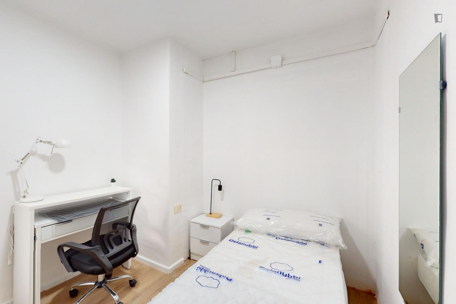 Cozy Single Bedroom - 1