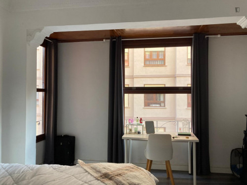 Appealing single bedroom