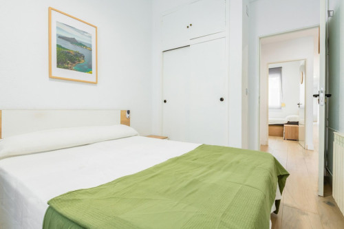 Cozy single bedroom in a property with balcony and outside area