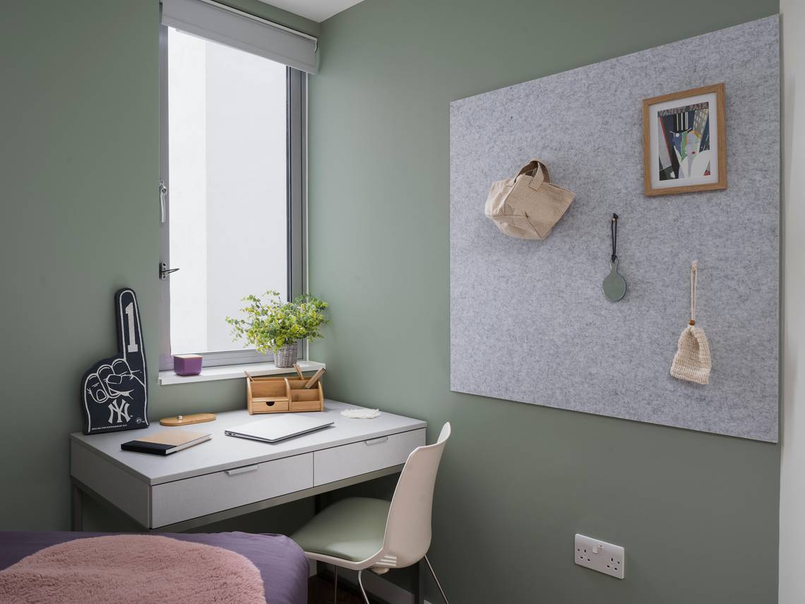  Classic En Suite  -  The Curve  - Gallery -  3