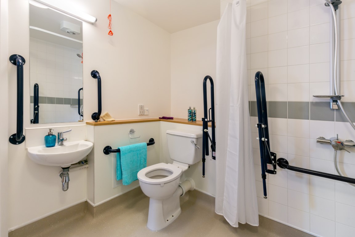 Extra Large Double Studio - The Refinery - Gallery - 4